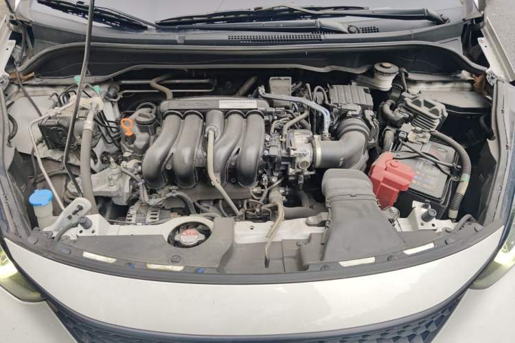 Used Honda LIFE 2021 1.5L CVT CRO-S Fun Edition Engine Bay
