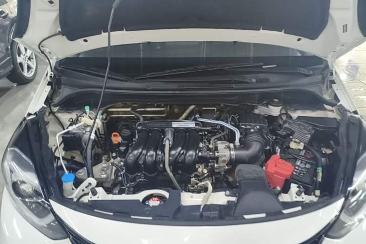 Used Honda LIFE 2021 1.5L CVT SPORT Heartbeat Edition Engine Bay