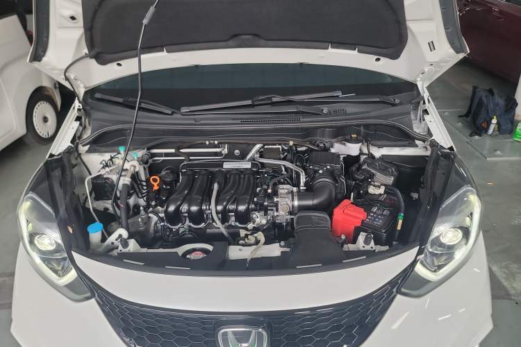 Used Honda LIFE 2021 1.5L CVT SPORT Heartbeat Edition Engine Bay