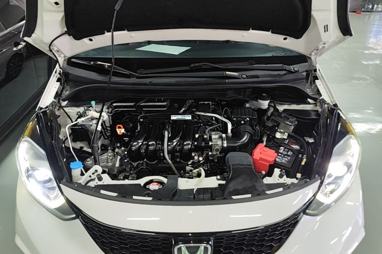 Used Honda LIFE 2021 1.5L CVT SPORT Heartbeat Edition Engine Bay