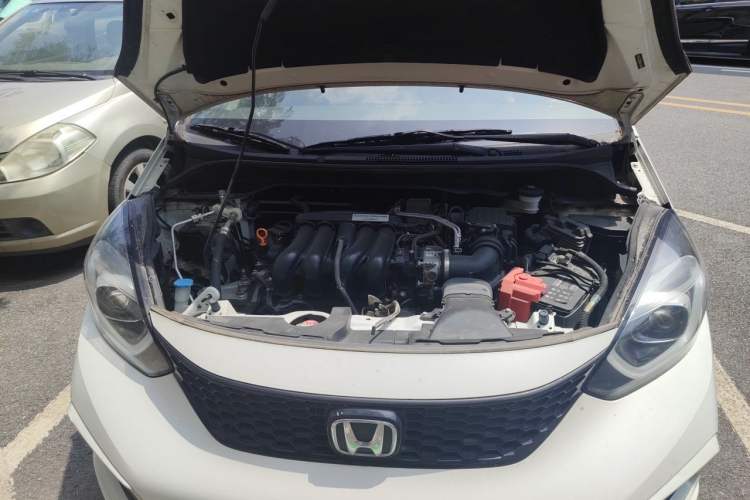 Used Honda LIFE 2021 1.5L CVT SPORT Heartbeat Edition Engine Bay