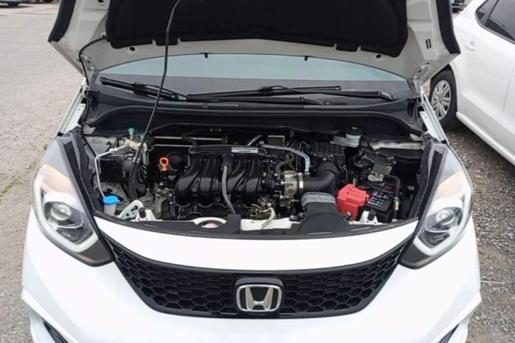 Used Honda LIFE 2021 1.5L CVT SPORT Heartbeat Edition Engine Bay