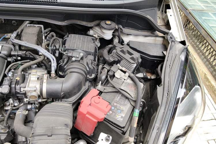 Used Honda LIFE 2021 1.5L CVT CRO-S Fun Edition Engine Bay Left