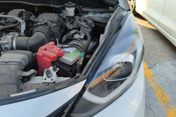 Used Honda LIFE 2021 1.5L CVT SPORT Heartbeat Edition Engine Bay Left
