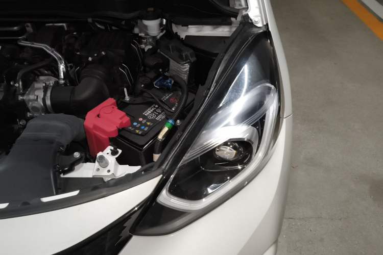 Used Honda LIFE 2021 1.5L CVT SPORT Heartbeat Edition Engine Bay Left