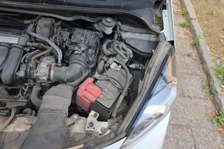 Used Honda LIFE 2021 1.5L CVT SPORT Heartbeat Edition Engine Bay Left
