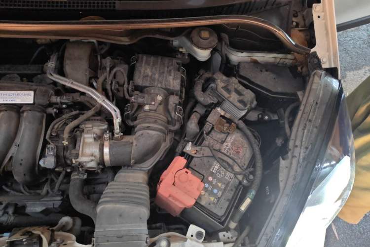 Used Honda LIFE 2021 1.5L CVT CRO-S Fun Edition Engine Bay Left