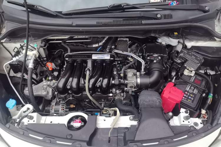 Used Honda LIFE 2021 1.5L CVT SPORT Heartbeat Edition Engine Bay