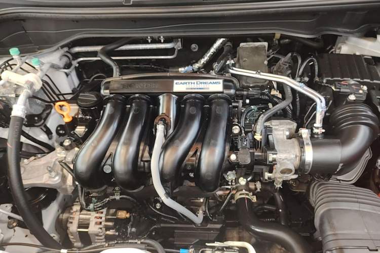 Used Honda LIFE 2021 1.5L CVT SPORT Heartbeat Edition Engine Bay