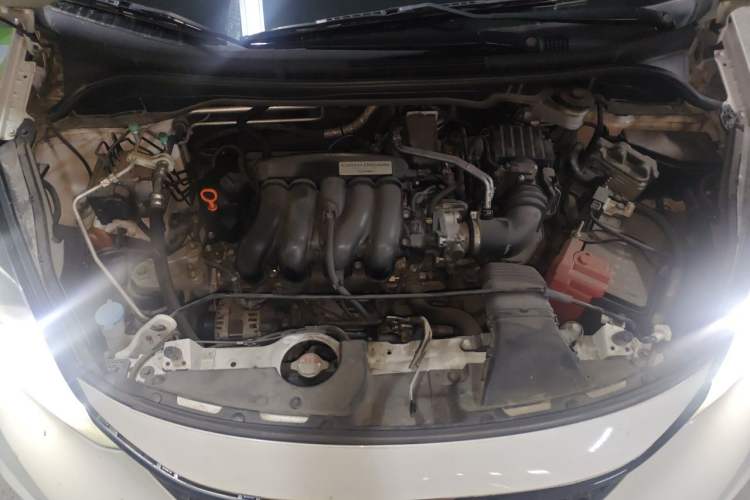 Used Honda LIFE 2021 1.5L CVT SPORT Heartbeat Edition Engine Bay