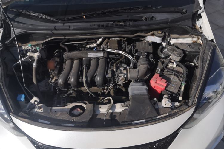 Used Honda LIFE 2021 1.5L CVT SPORT Heartbeat Edition Engine Bay