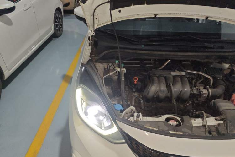 Used Honda LIFE 2021 1.5L CVT SPORT Heartbeat Edition Engine Bay Right