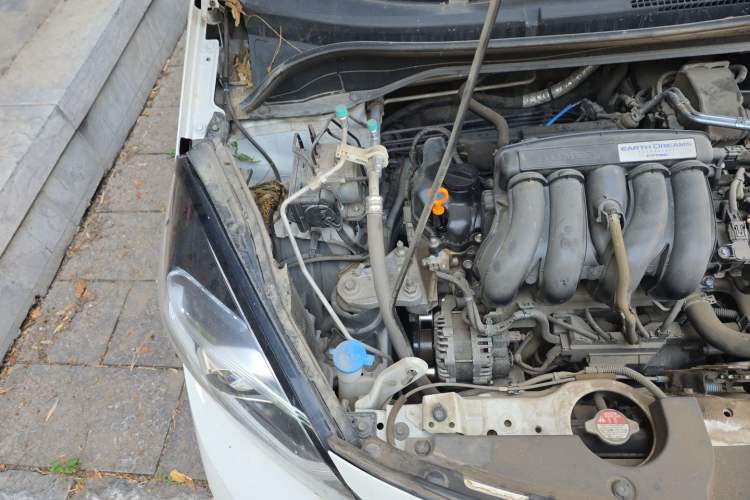 Used Honda LIFE 2021 1.5L CVT SPORT Heartbeat Edition Engine Bay Right