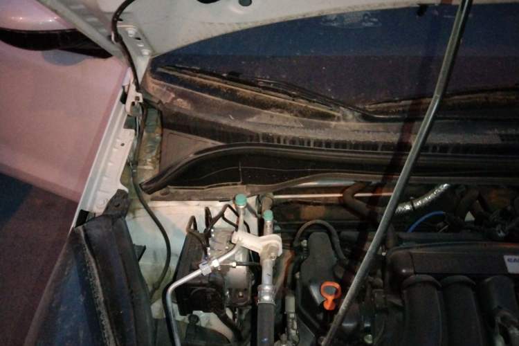 Used Honda LIFE 2021 1.5L CVT SPORT Heartbeat Edition Engine Bay Right