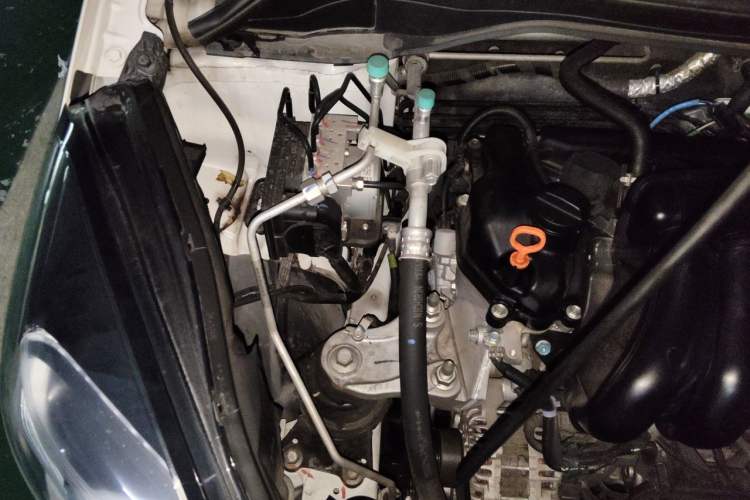 Used Honda LIFE 2021 1.5L CVT SPO-SS Dynamic Edition Engine Bay Right