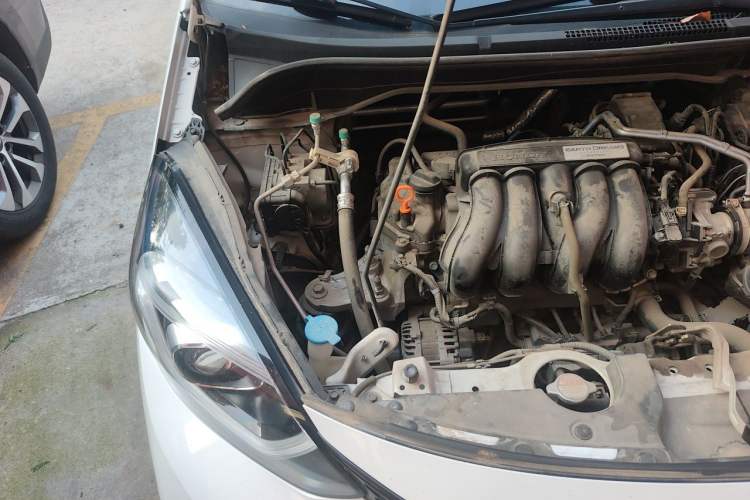 Used Honda LIFE 2021 1.5L CVT SPORT Heartbeat Edition Engine Bay Right
