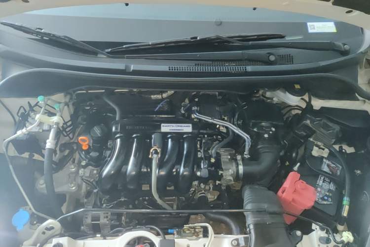 Used Honda LIFE 2021 1.5L CVT SPORT Heartbeat Edition Engine Bay