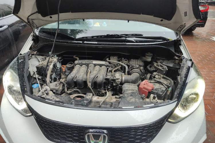 Used Honda LIFE 2021 1.5L CVT SPORT Heartbeat Edition Engine Bay