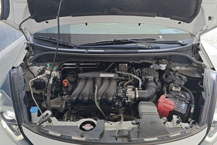 Used Honda LIFE 2021 1.5L CVT SPORT Heartbeat Edition Engine Bay