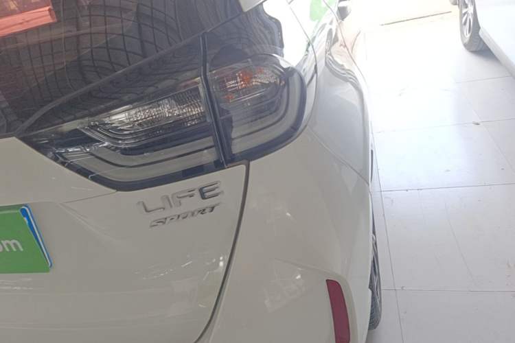 Used Honda LIFE 2021 1.5L CVT SPORT Heartbeat Edition Exterior 3
