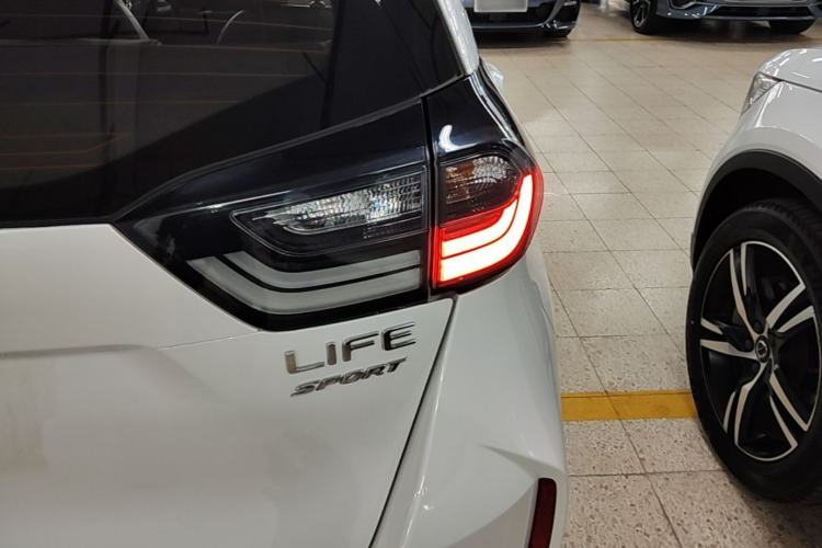 Used Honda LIFE 2021 1.5L CVT SPO-SS Dynamic Edition Exterior 3