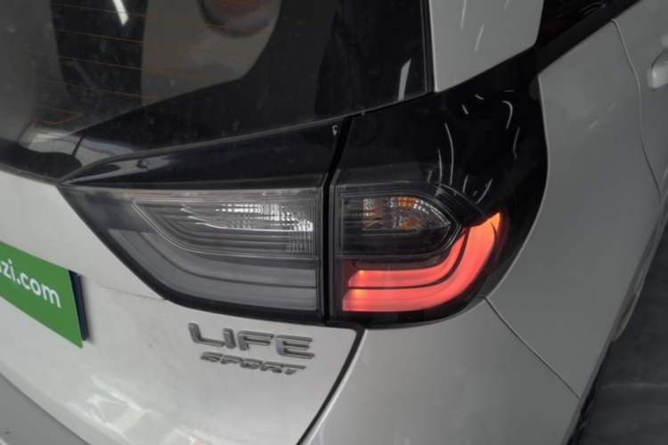 Used Honda LIFE 2021 1.5L CVT SPORT Heartbeat Edition Exterior 3