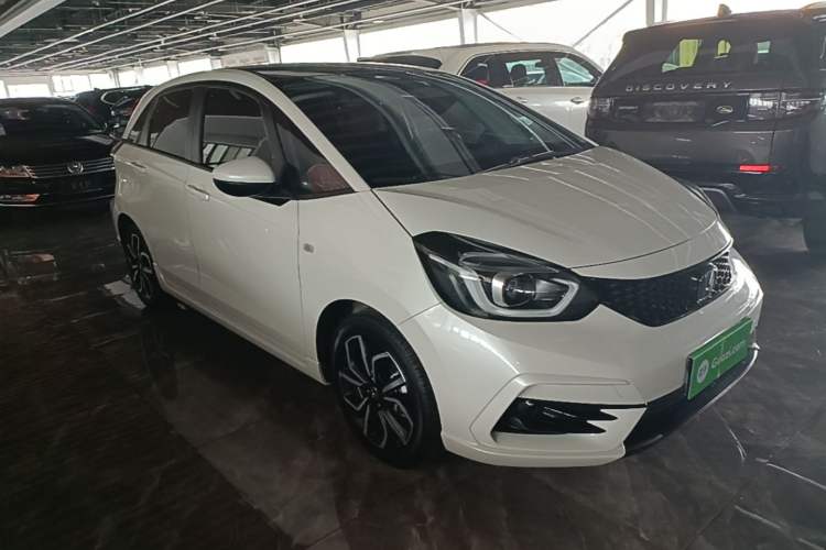 Used Honda LIFE 2021 1.5L CVT SPORT Heartbeat Edition Front Right 45 Deg