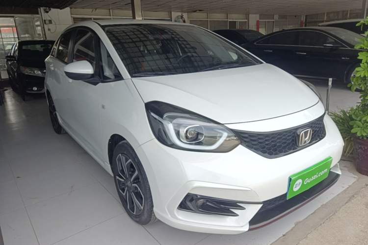 Used Honda LIFE 2021 1.5L CVT SPORT Heartbeat Edition Front Right 45 Deg
