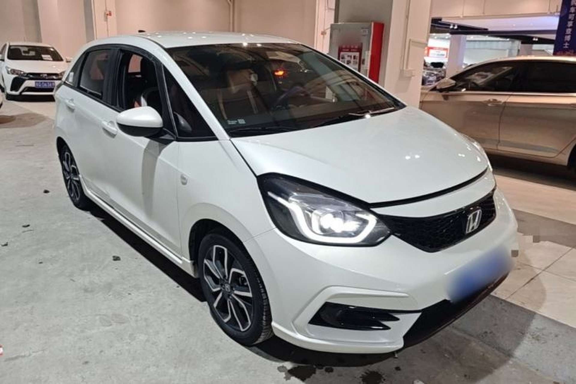 Used Honda LIFE 2021 1.5L CVT SPORT Heartbeat Edition Front Right 45 Deg