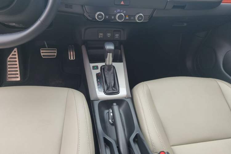 Used Honda LIFE 2021 1.5L CVT SPO-SS Dynamic Edition Gear Lever