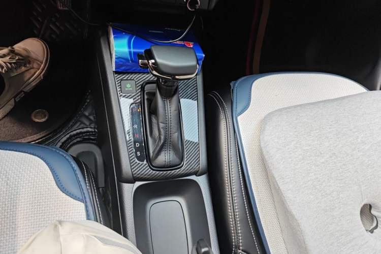 Used Honda LIFE 2021 1.5L CVT CRO-SS Fun Edition Gear Lever