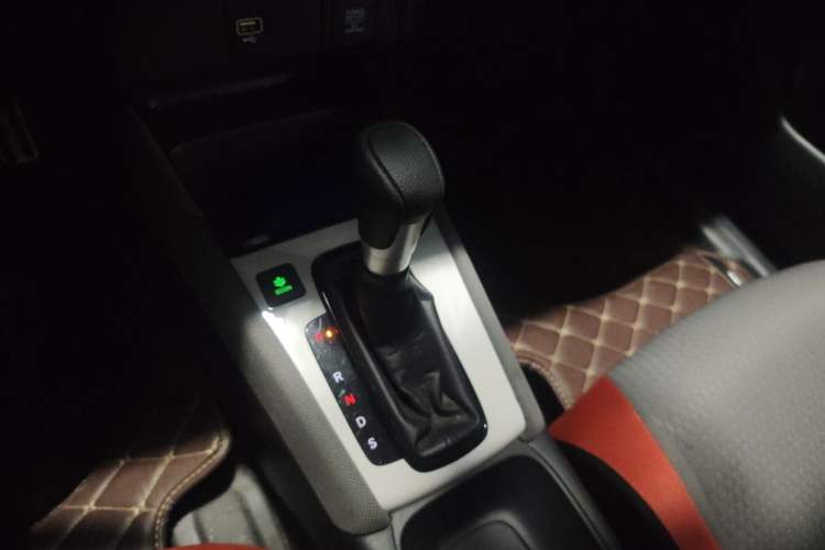 Used Honda LIFE 2021 1.5L CVT SPORT Heartbeat Edition Gear Lever