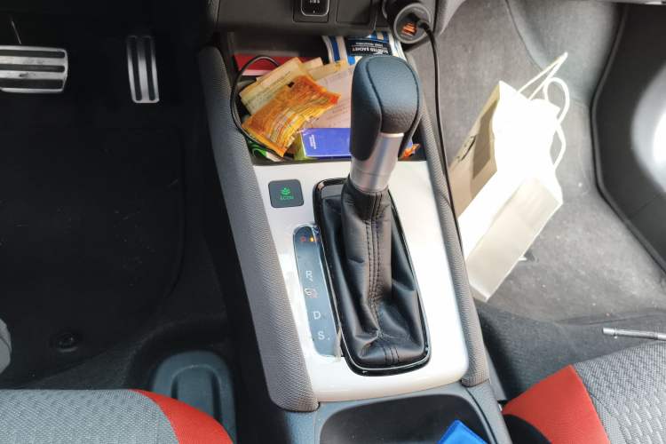 Used Honda LIFE 2021 1.5L CVT SPORT Heartbeat Edition Gear Lever