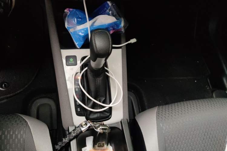 Used Honda LIFE 2021 1.5L CVT CRO-S Fun Edition Gear Lever