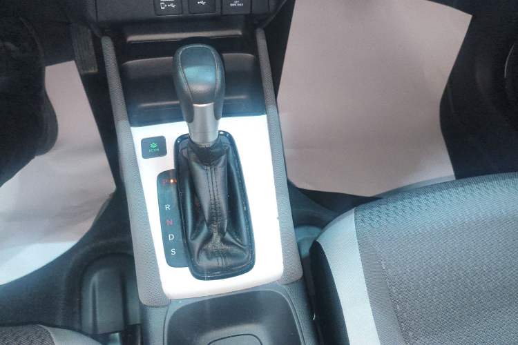 Used Honda LIFE 2021 1.5L CVT CRO-S Fun Edition Gear Lever