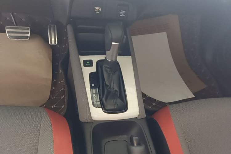 Used Honda LIFE 2021 1.5L CVT SPORT Heartbeat Edition Gear Lever
