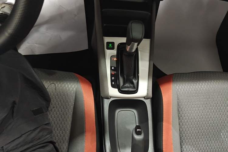 Used Honda LIFE 2021 1.5L CVT SPORT Heartbeat Edition Gear Lever