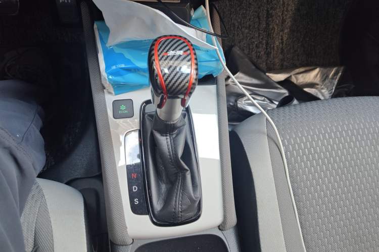 Used Honda LIFE 2021 1.5L CVT CRO-SS Fun Edition Gear Lever