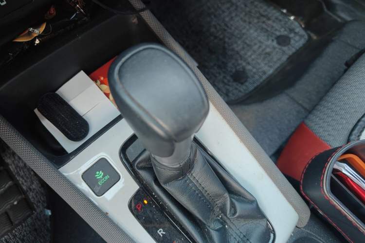 Used Honda LIFE 2021 1.5L CVT SPO-SS Dynamic Edition Gear Lever