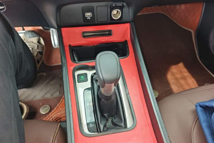 Used Honda LIFE 2021 1.5L CVT SPORT Heartbeat Edition Gear Lever