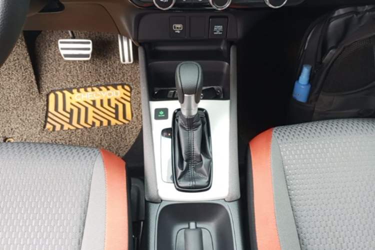 Used Honda LIFE 2021 1.5L CVT SPORT Heartbeat Edition Gear Lever