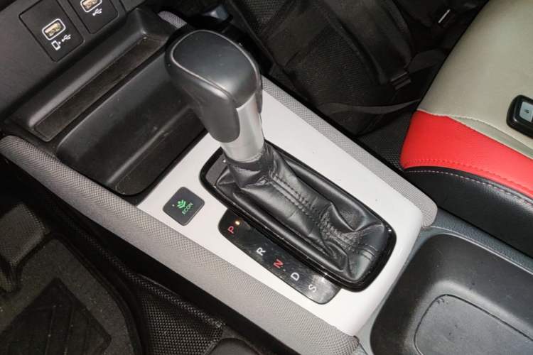 Used Honda LIFE 2021 1.5L CVT SPO-SS Dynamic Edition Gear Lever