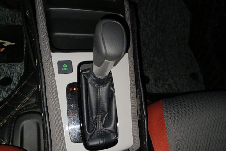 Used Honda LIFE 2021 1.5L CVT SPORT Heartbeat Edition Gear Lever