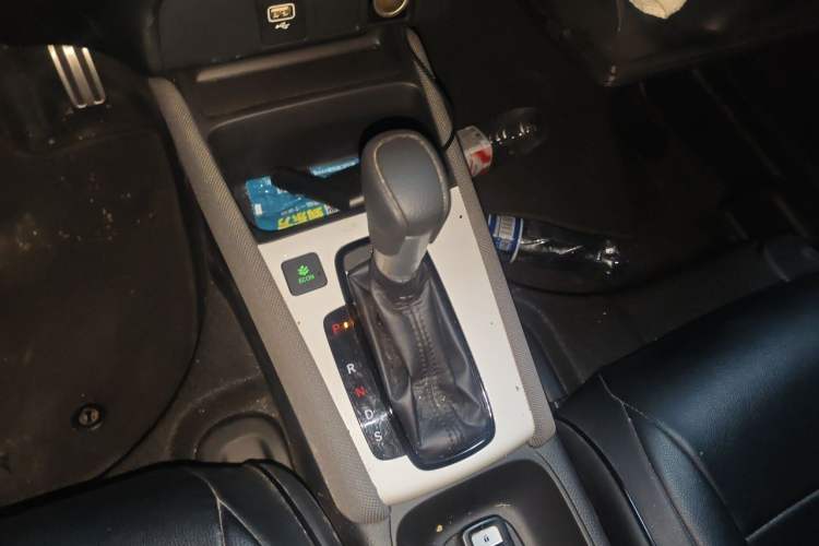 Used Honda LIFE 2021 1.5L CVT SPORT Heartbeat Edition Gear Lever