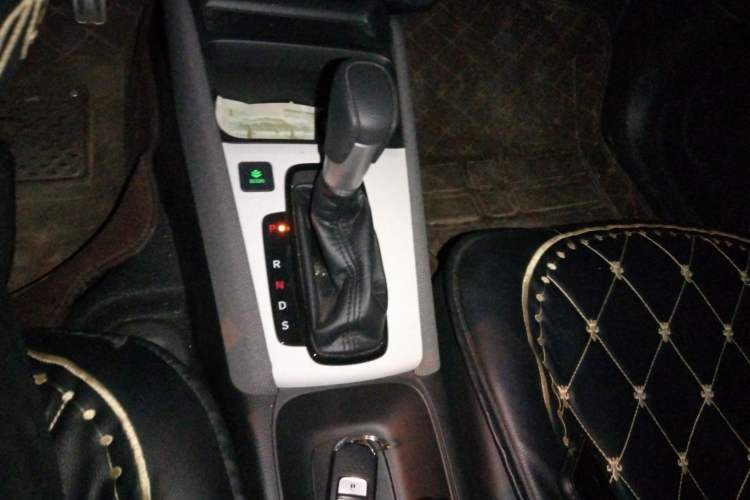 Used Honda LIFE 2021 1.5L CVT SPORT Heartbeat Edition Gear Lever