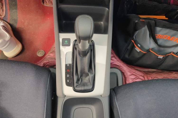 Used Honda LIFE 2021 1.5L CVT SPORT Heartbeat Edition Gear Lever