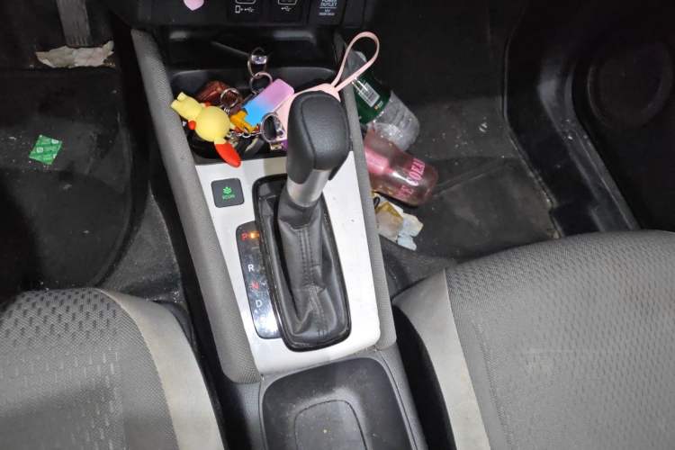 Used Honda LIFE 2021 1.5L CVT CRO-S Fun Edition Gear Lever