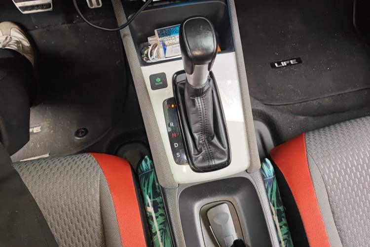 Used Honda LIFE 2021 1.5L CVT SPO-SS Dynamic Edition Gear Lever