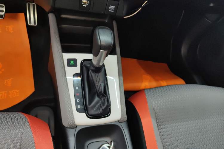 Used Honda LIFE 2021 1.5L CVT SPORT Heartbeat Edition Gear Lever