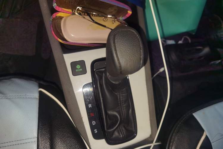 Used Honda LIFE 2021 1.5L CVT CRO-S Fun Edition Gear Lever